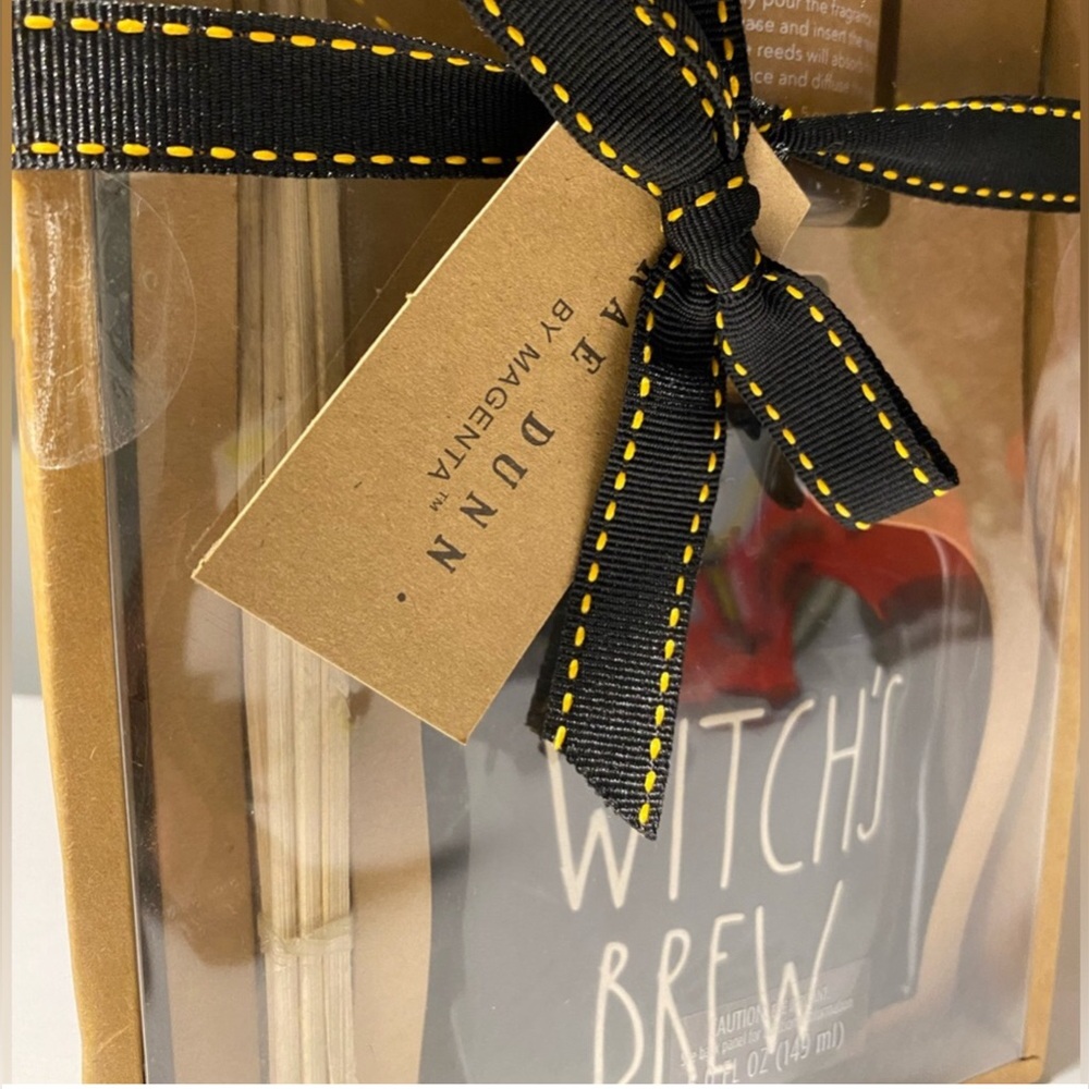 Rae Dunn Scented Reed Diffuser - Picture 6 of 7